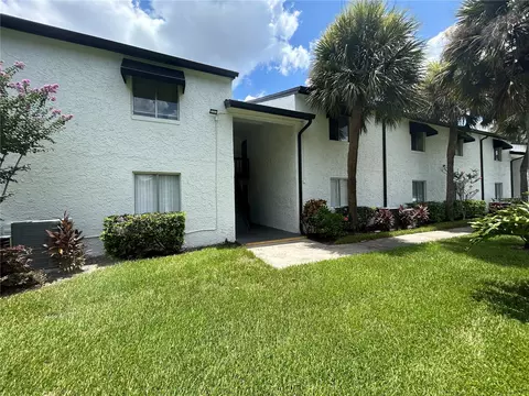 4411 S Semoran Blvd #4, Orlando, FL 32822