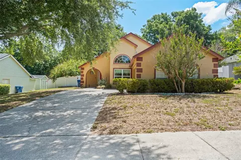 869 High Pointe Cir, Minneola, FL 34715