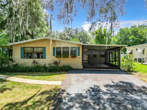 25930 Monroe St, Astatula, FL 34705
