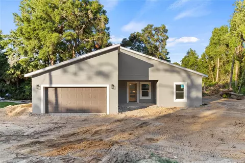 8915 N Salina Dr, Citrus Springs, FL 34434