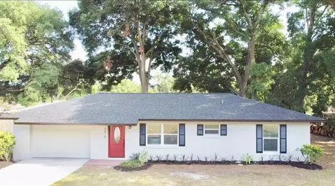 2416 North Ave, Leesburg, FL 34748