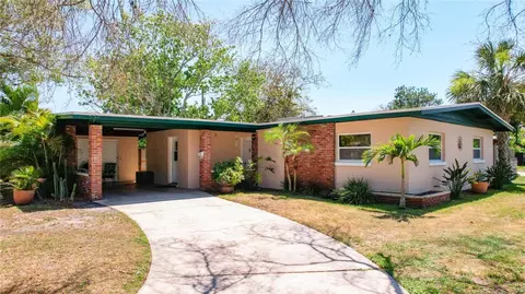 5330 Kingswood Dr, Orlando, FL 32810