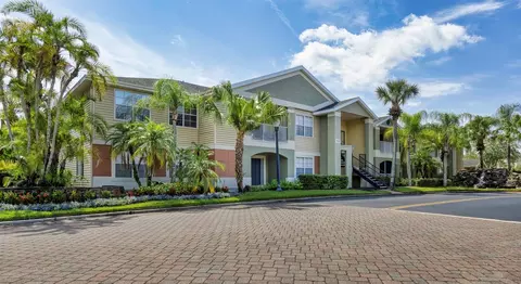 1910 Summer Club Dr #210, Oviedo, FL 32765