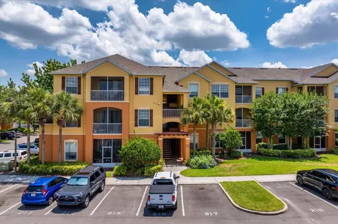 8630 Buccilli Dr #202, Orlando, FL 32829