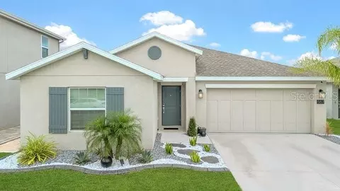 557 Peg Ct, Saint Cloud, FL 34772 photo 1