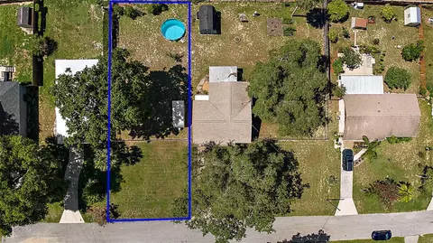 Adams Street, Grand Island, FL 32735