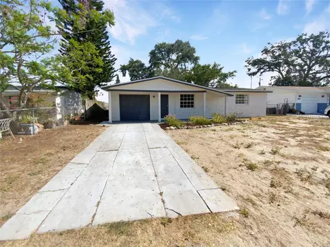 4823 Longwood Ave, Holiday, FL 34690