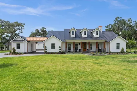 469 Long And Winding Rd, Groveland, FL 34737
