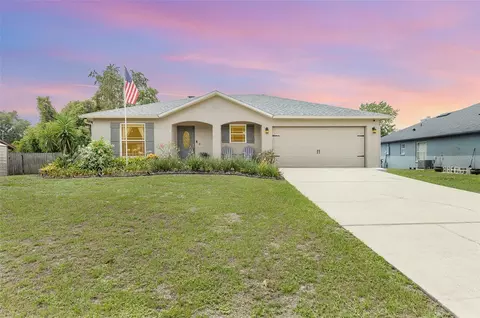 2952 Devonshire St, Deltona, FL 32738