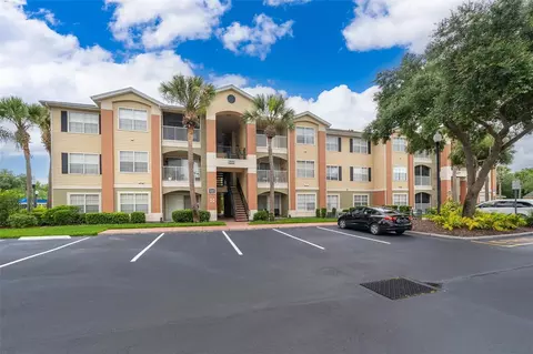 1920 Summer Club Dr #202, Oviedo, FL 32765