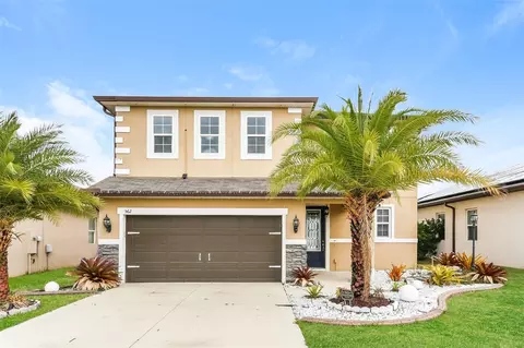 562 Meadow Pointe Dr, Haines City, FL 33844