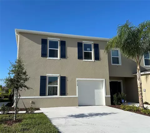2709 Silver Canoe Dr, Edgewater, FL 32141