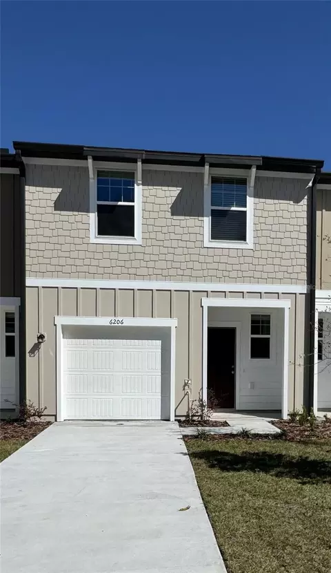 6202 Calle Ochoa St, Zephyrhills, FL 33542