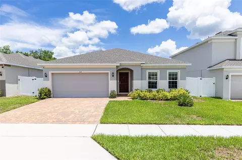 122 Blue Cypress Dr, Davenport, FL 33837