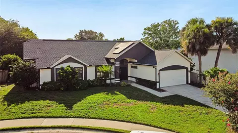 1073 Old Coventry Ct, Oviedo, FL 32765