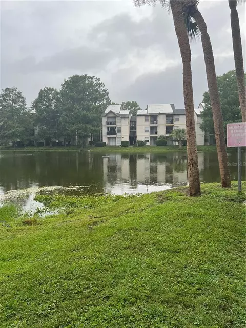 1964 Lake Atriums Cir #160, Orlando, FL 32839