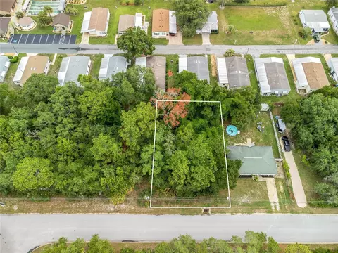 7011 W Merrivale Ln, Homosassa, FL 34446