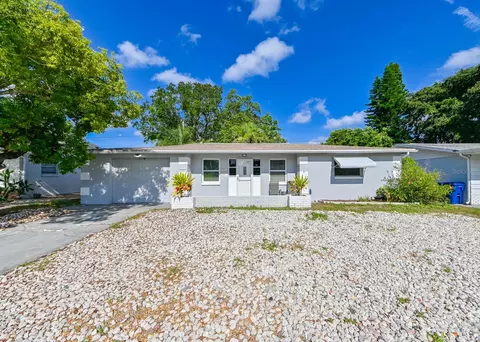 3643 Bradford Dr, Holiday, FL 34691