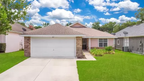 211 Dalton Dr, Oviedo, FL 32765