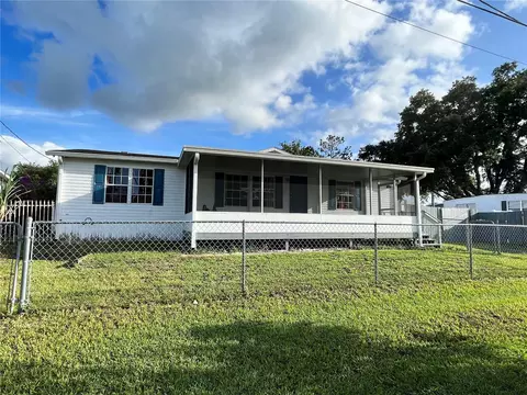8156 Charlin Pkwy, Orlando, FL 32822