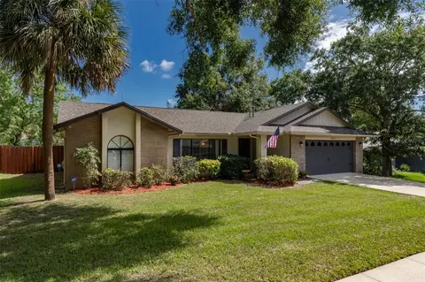 15733 Charter Oaks Trl, Clermont, FL 34711