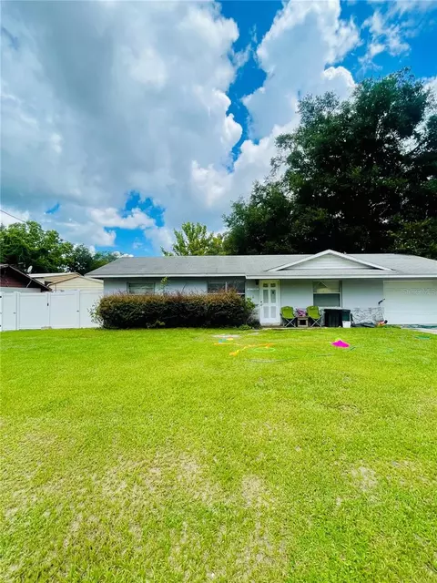 2705 NE 43rd Pl, Ocala, FL 34479