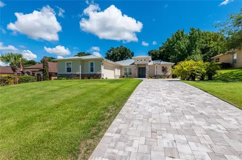 16337 Magnolia Bluff Dr, Montverde, FL 34756
