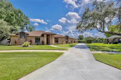 640 Dolphin Cove Ct, Debary, FL 32713