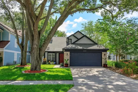2210 Doulton Dr, Orlando, FL 32812