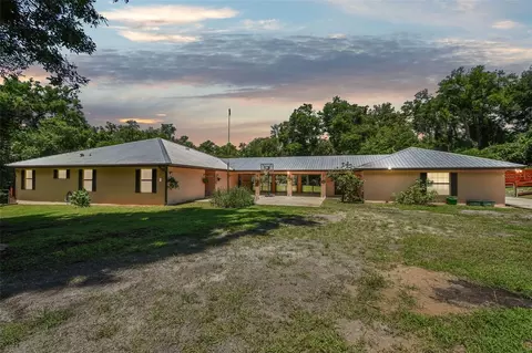 900 Braddock Rd, Deltona, FL 32725