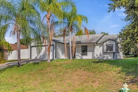 654 Tradewinds Dr, Deltona, FL 32738