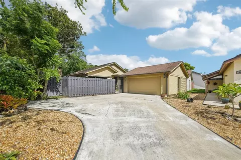 966 Wedgewood Dr, Winter Springs, FL 32708