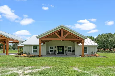 13715 SE 36th St, Webster, FL 33597