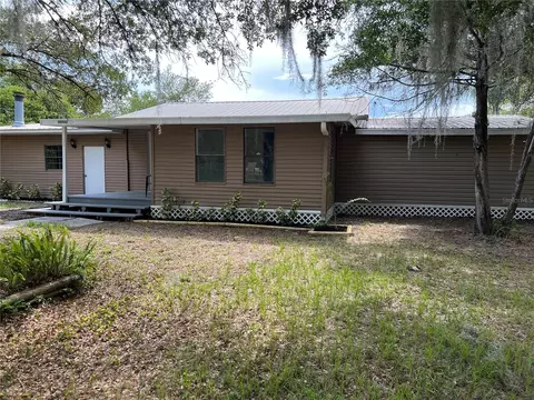 33305 Palm Ln, Leesburg, FL 34788
