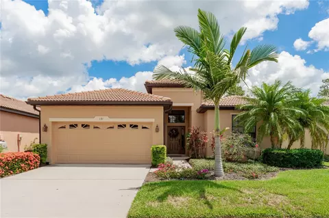 131 Silver Falls Dr, Apollo Beach, FL 33572