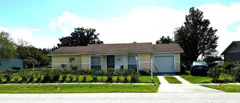 695 Florida Pkwy Pkwy, Kissimmee, FL 34743