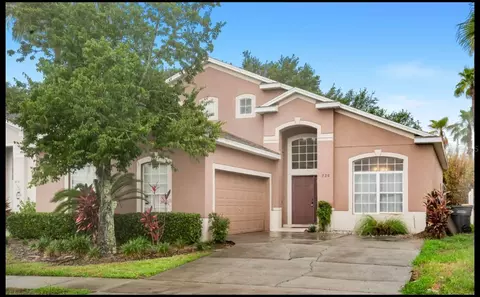720 Bloomingdale Dr, Davenport, FL 33897