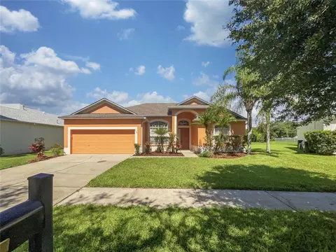 2722 Abbey Grove Dr, Valrico, FL 33594