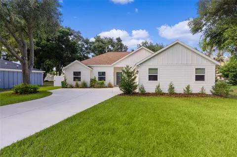800 Deep Wood Ct, Fruitland Park, FL 34731