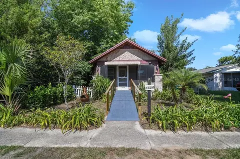 1124 Virginia Ct, Eustis, FL 32726