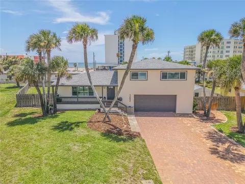 1232 Bel Aire Dr, Daytona Beach, FL 32118