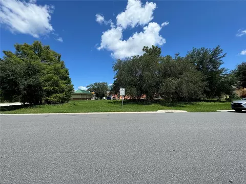 Plaza Drive, Kissimmee, FL 34743