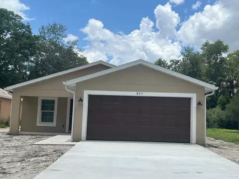 805 Georgia Ave, Leesburg, FL 34748