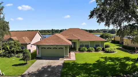 9840 Spring Lake Dr, Clermont, FL 34711
