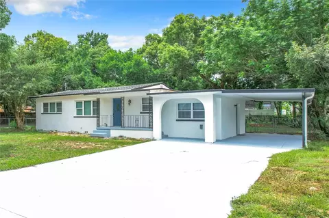 1300 Monterey Dr, Eustis, FL 32726