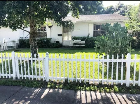 3604 Sugarcreek Dr, Tampa, FL 33619