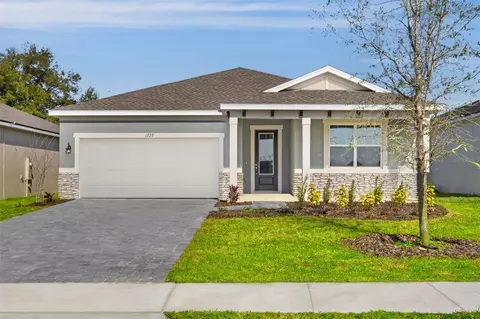 1729 Carnelian St, Deland, FL 32720