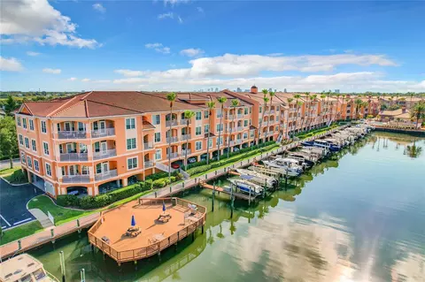 5000 Culbreath Key Way #8-220, Tampa, FL 33611