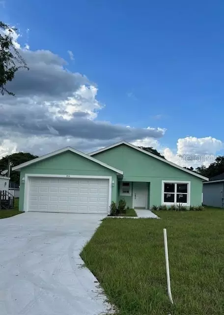 834 Vine St, Mascotte, FL 34753