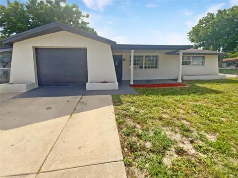 8850 Sterling Ln, Port Richey, FL 34668